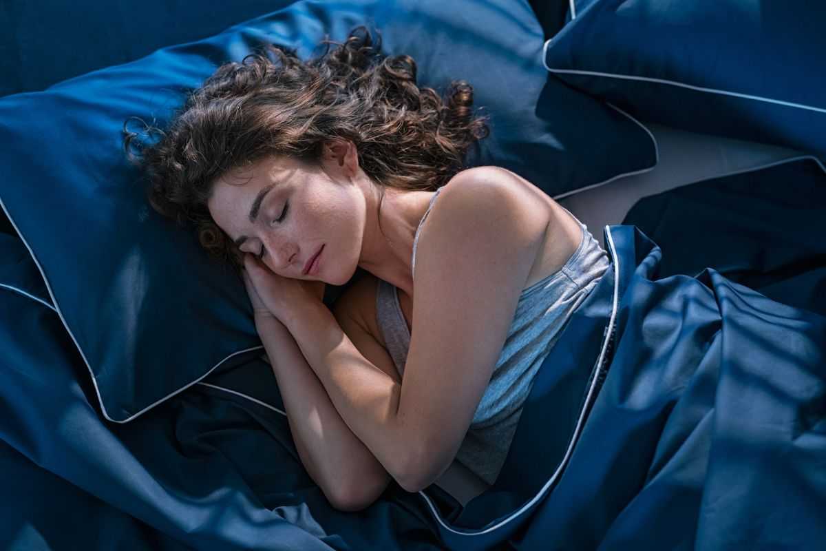 Dovresti dormire senza pigiama